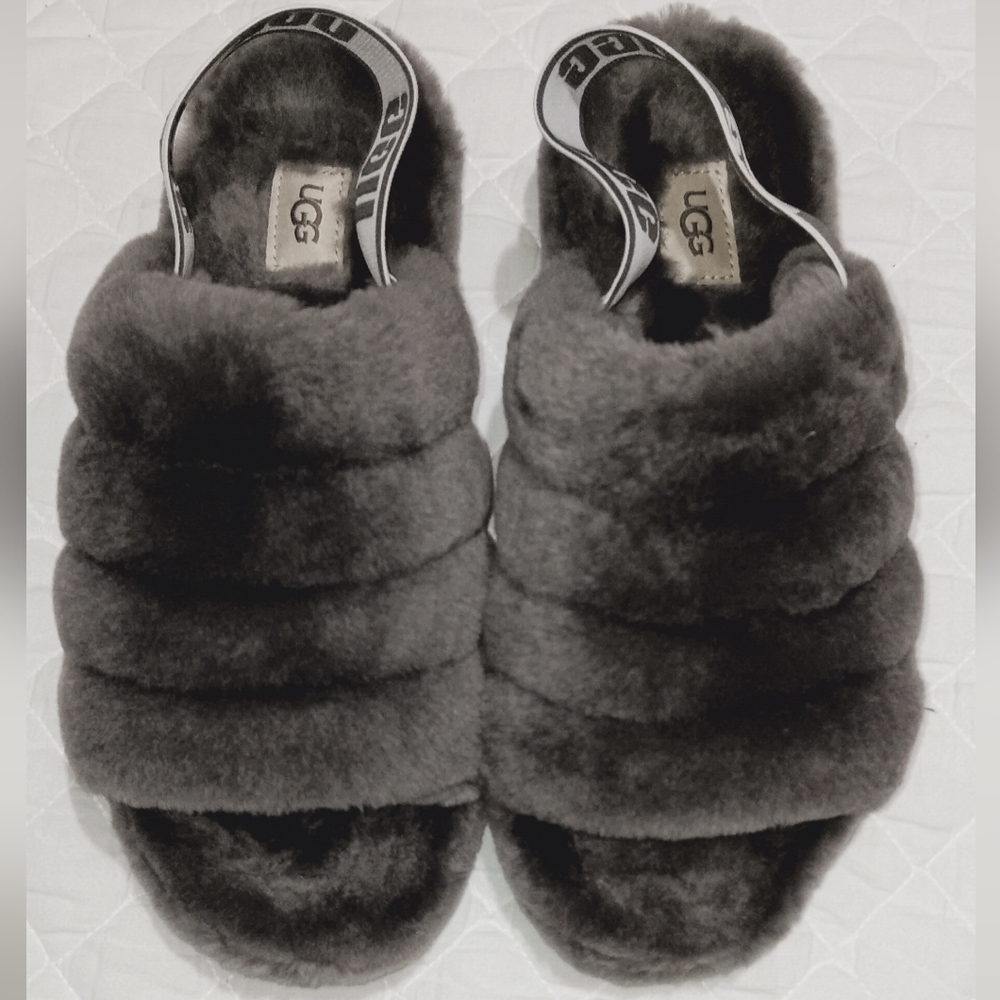 EUC Ugg Oh Yeah slippers size 8